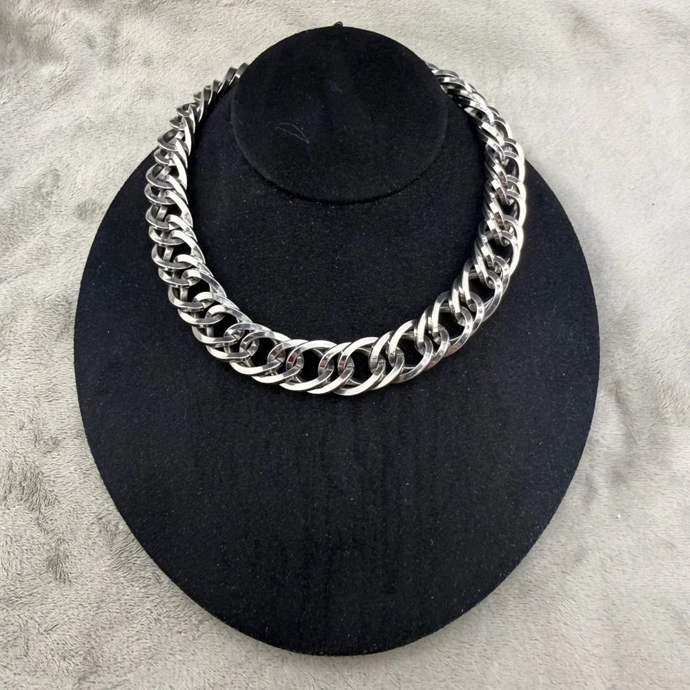 Vintage Necklace‎ Silver Tone Chain 15